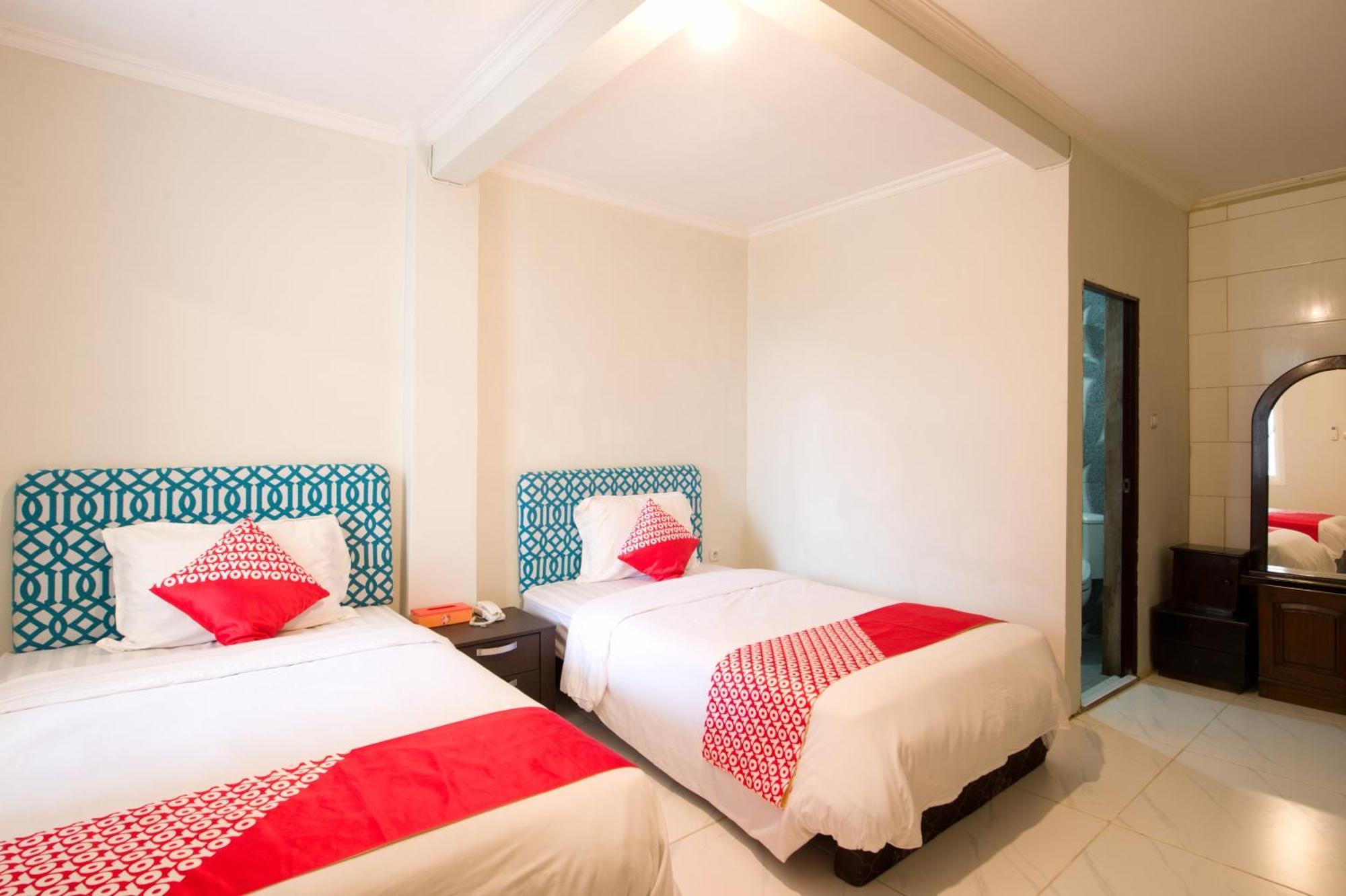 Capital O 3359 Pondok Wisata Jaden Trawas Mojokerto Exterior photo